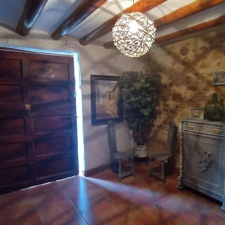 ビジャフランカ・デル・シド Casa Rustica Y Vistas A La Montana - Els Llavadorsヴィラ エクステリア 写真