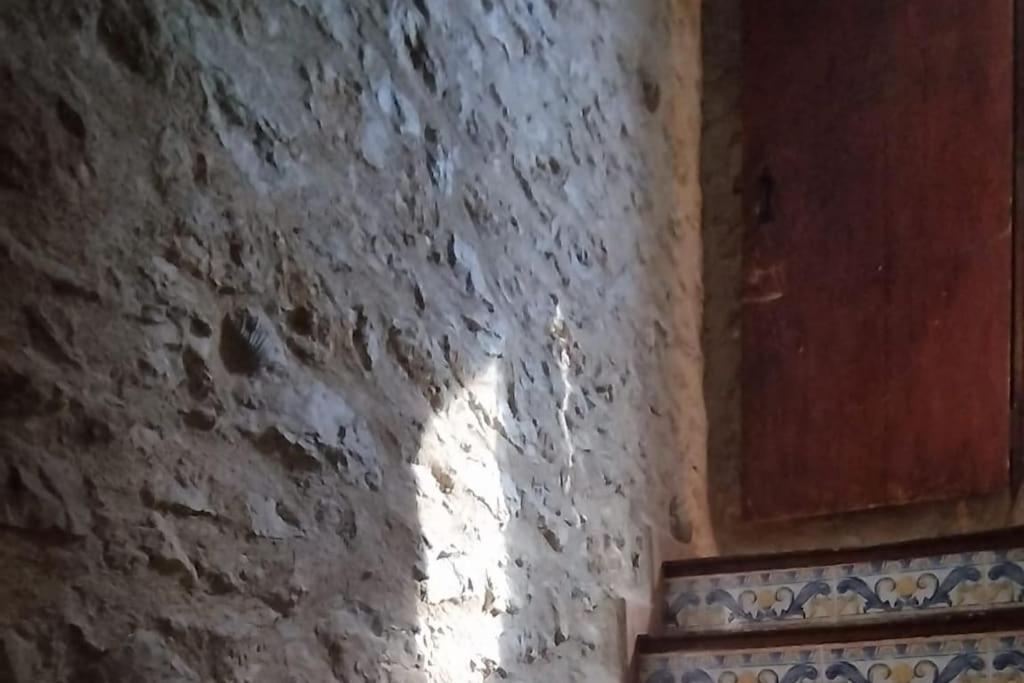 ビジャフランカ・デル・シド Casa Rustica Y Vistas A La Montana - Els Llavadorsヴィラ エクステリア 写真